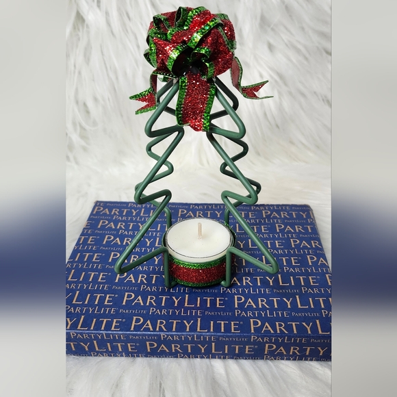 Tealight Candle Holder with PartyLite Tealights (12 assorted) - Picture 4 of 13